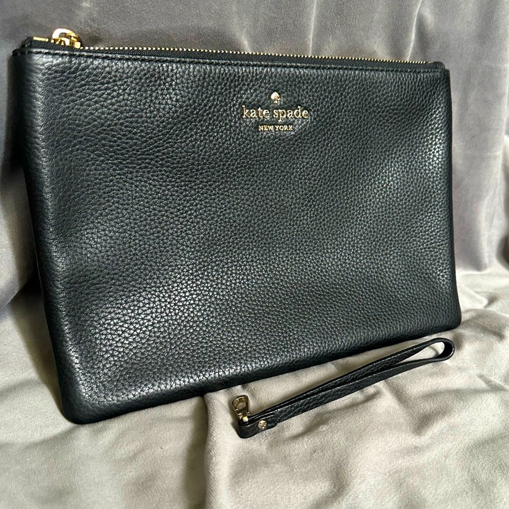 Kate Spade Pebbled Leather Clutch • Wristlet • Black with Gold
